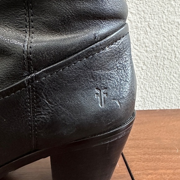 Frye Jolene Pull On Black Leather Boots Tall Heel Womens 7 - Picture 10 of 12